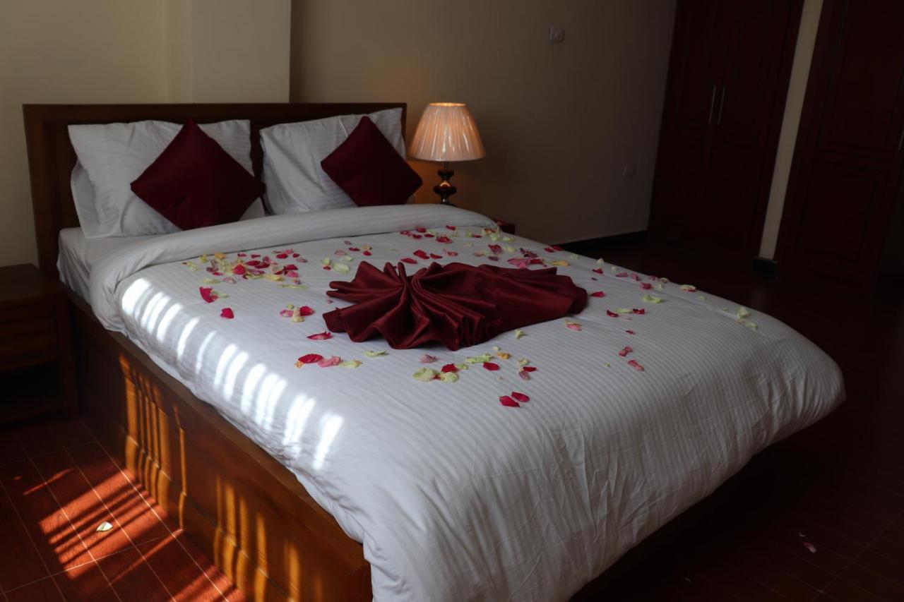 Bruhway Hotel Addis Ababa Bagian luar foto