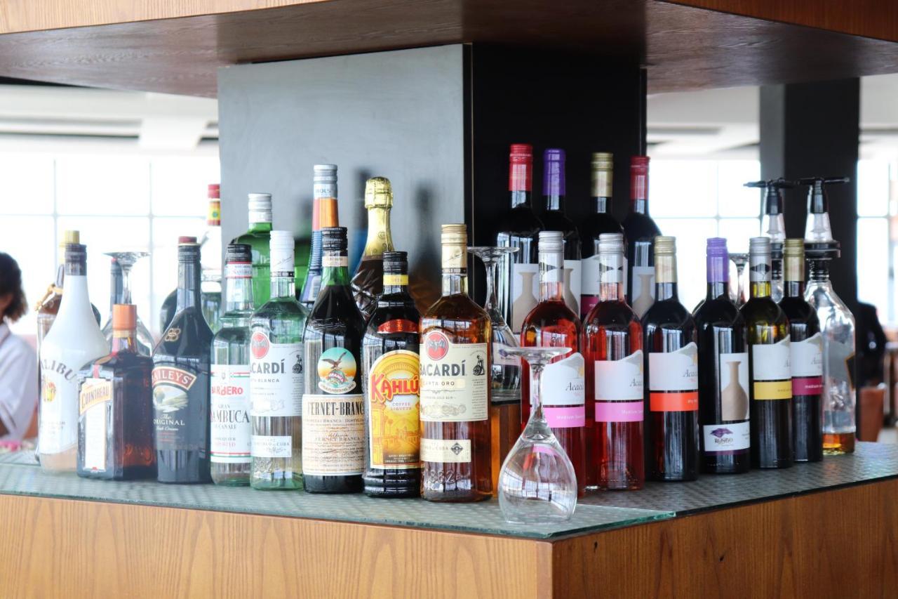 Bruhway Hotel Addis Ababa Bagian luar foto