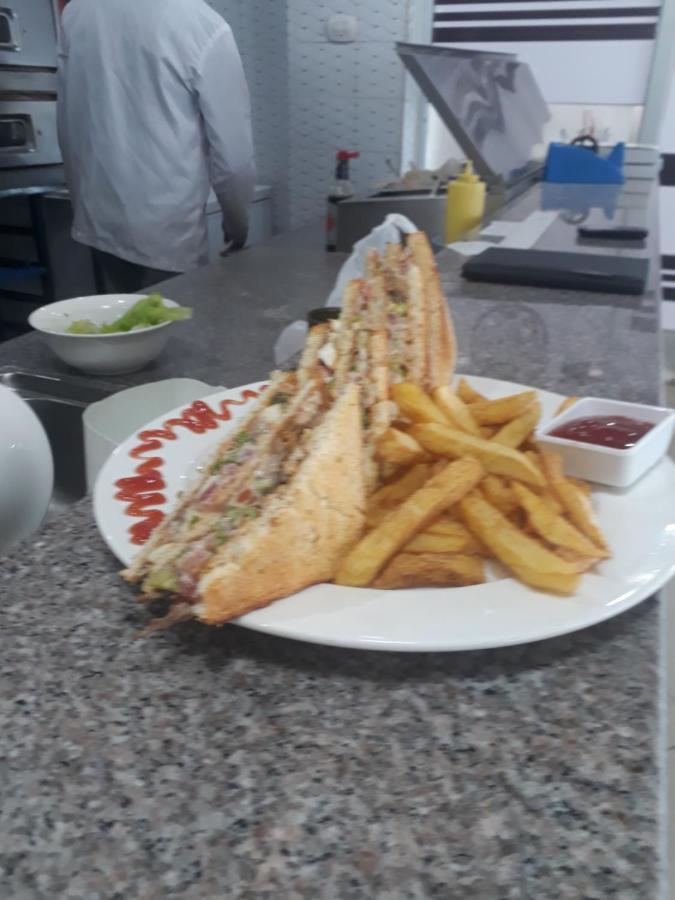 Bruhway Hotel Addis Ababa Bagian luar foto