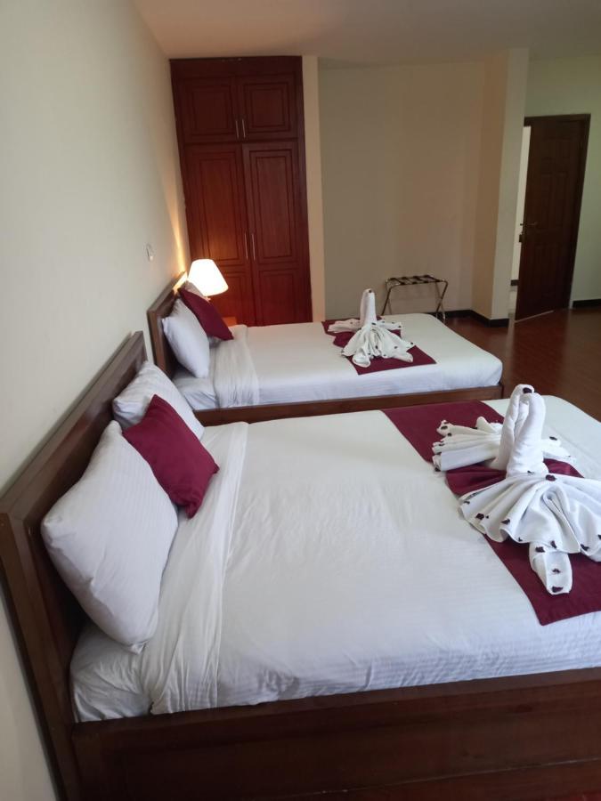 Bruhway Hotel Addis Ababa Bagian luar foto